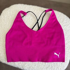 Puma sports bra size M